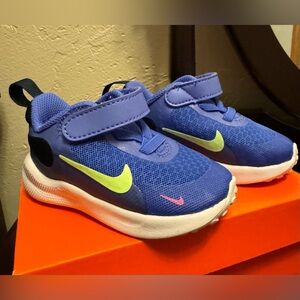 Baby Girl Nike Revolution Sneakers